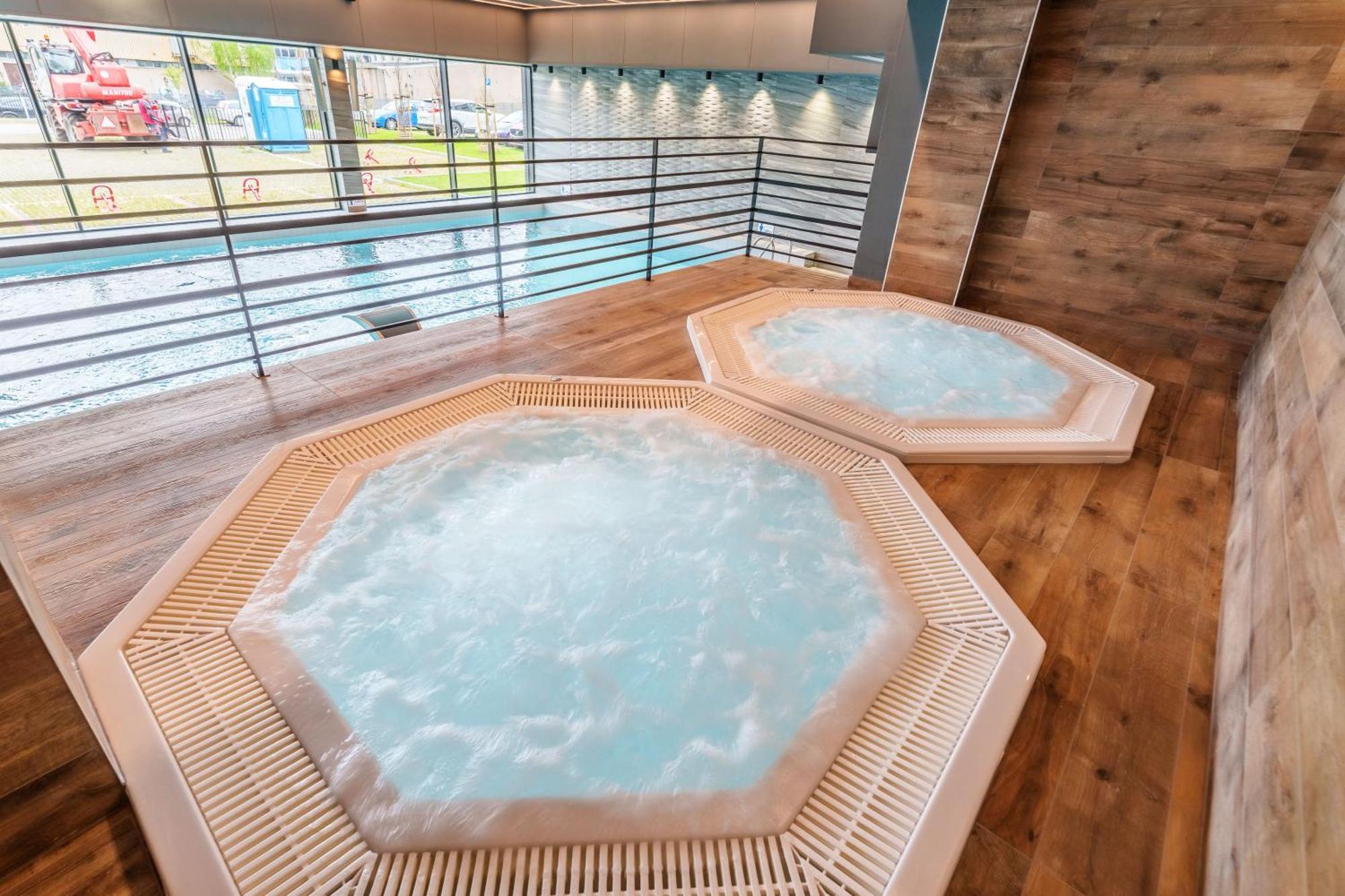 Apartment Butterfly Luxury - 450m Od Morza, Basen, Sauna, Klimatyzacja, Parking Kolberg